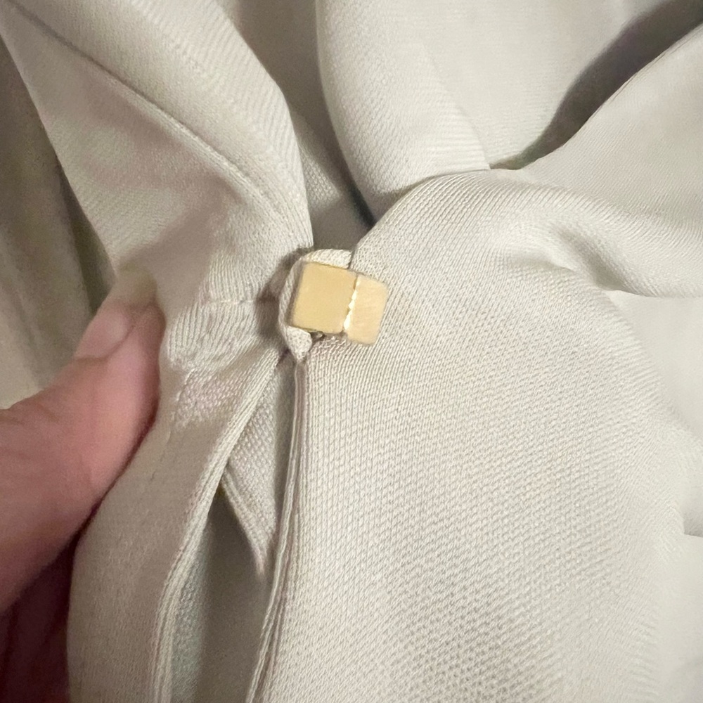 MM Lafleur Cream Wrap Blouse Size M - Picture 4 of 8